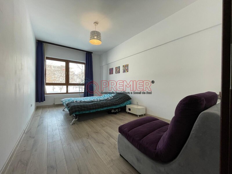 CARTIERUL SOLAR vanzare 2 camere cu loc de parcare