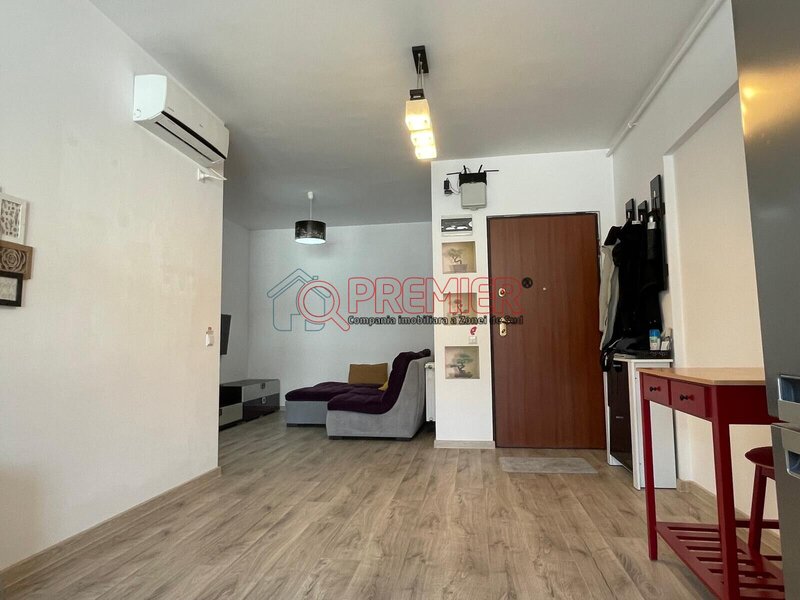 CARTIERUL SOLAR vanzare 2 camere cu loc de parcare